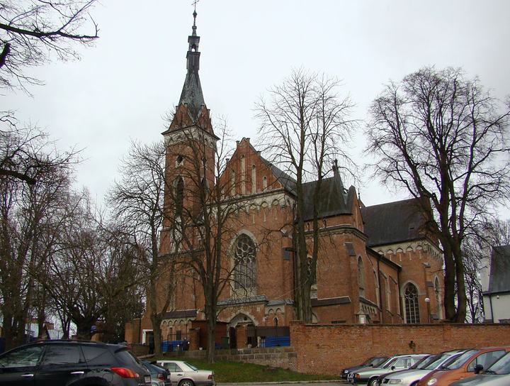 Wąwolnica — Wąwolnica - rzymskokatolicki kościół parafialny pw. św. Wojciecha , obecnie bazylika, 1907