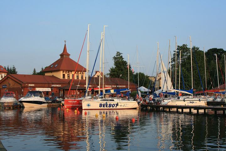 Węgorzewo, Mamry i bunkry w Mamerkach