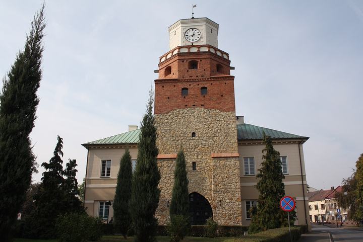 Wieluń – miasto pamięci i Brama Krakowska
