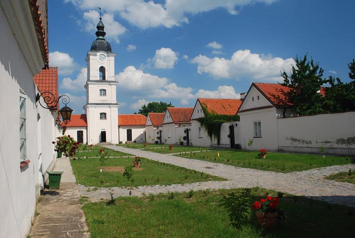 Wigry — The making of this document was supported by Wikimedia Polska .