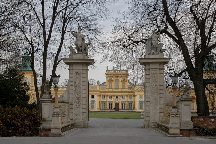 Wilanów — Gate of the Wilanów Palace, Poland