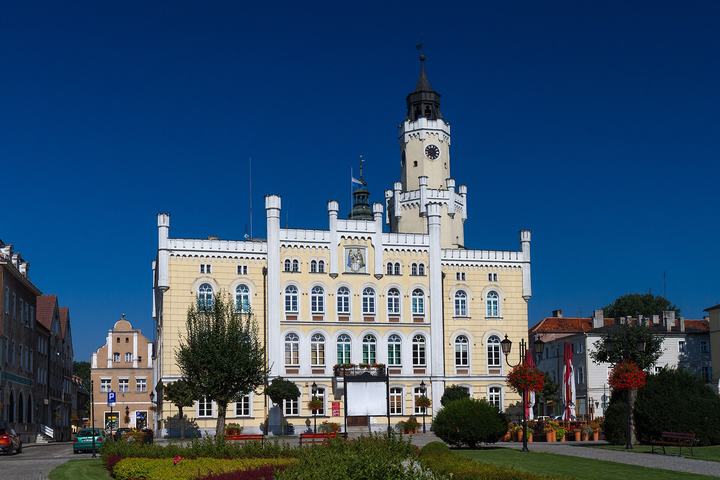 Wschowa – rynek i ratusz