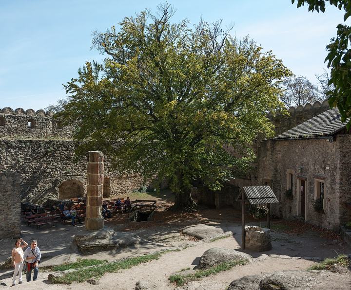 Zamek Chojnik — Chojnik Castle
