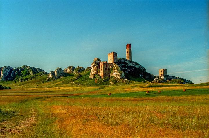 Zamek Olsztyn pod Częstochową i Jura — Jura, zamek Olsztyn