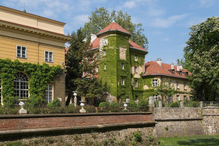 Zamek w Łańcucie i powozownia — Castle . Łańcut , Subcarpathian Voivodeship, Poland.