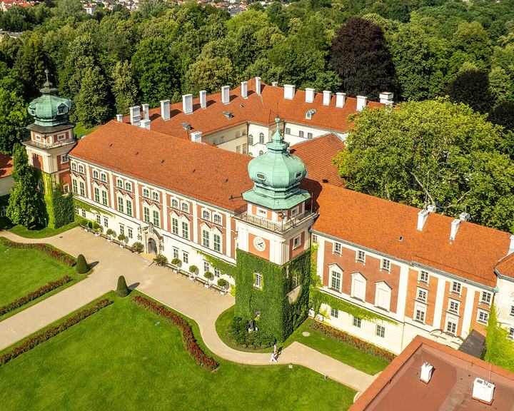 Zamek w Łańcucie i powozownia — Łańcut, zespół zamkowy, Zamkowa 1, Łańcut