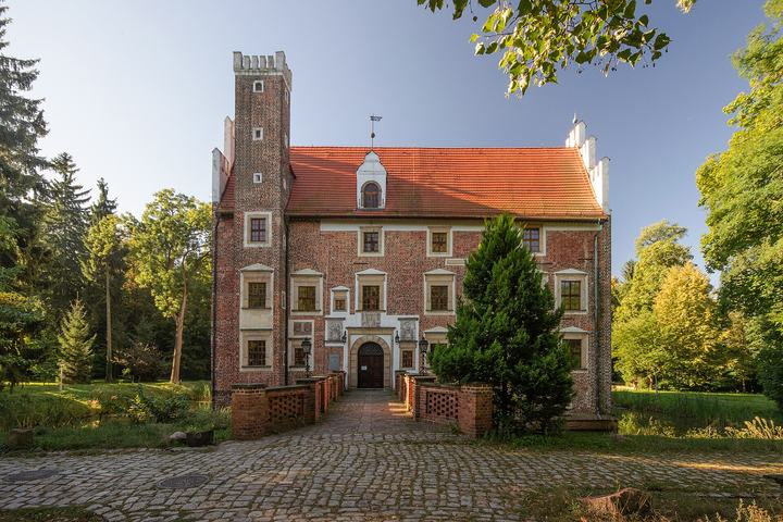 Zamek Wojnowice — Wojnowice, zamek wodny, poł. XIV, poł. XVI