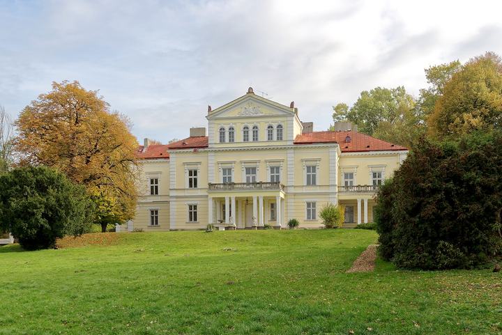 Złoty Potok — Raczyński Palace in Złoty Potok